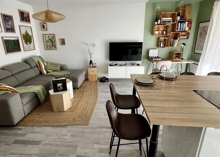 Clovis - Hypercentre Avec Balcon Et Parking